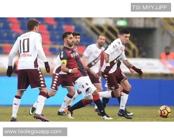 埃因霍温与前进之鹰的精彩对决结果揭晓引发热议